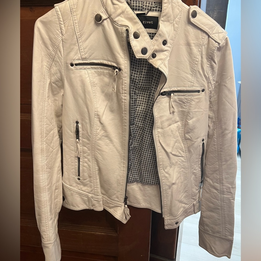 EUC White vegan leather moto jacket. Very lightly worn.